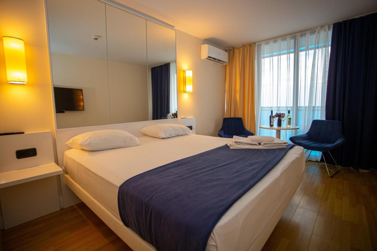 Grand Hotel ☆ Orbi City Batumi Exterior foto