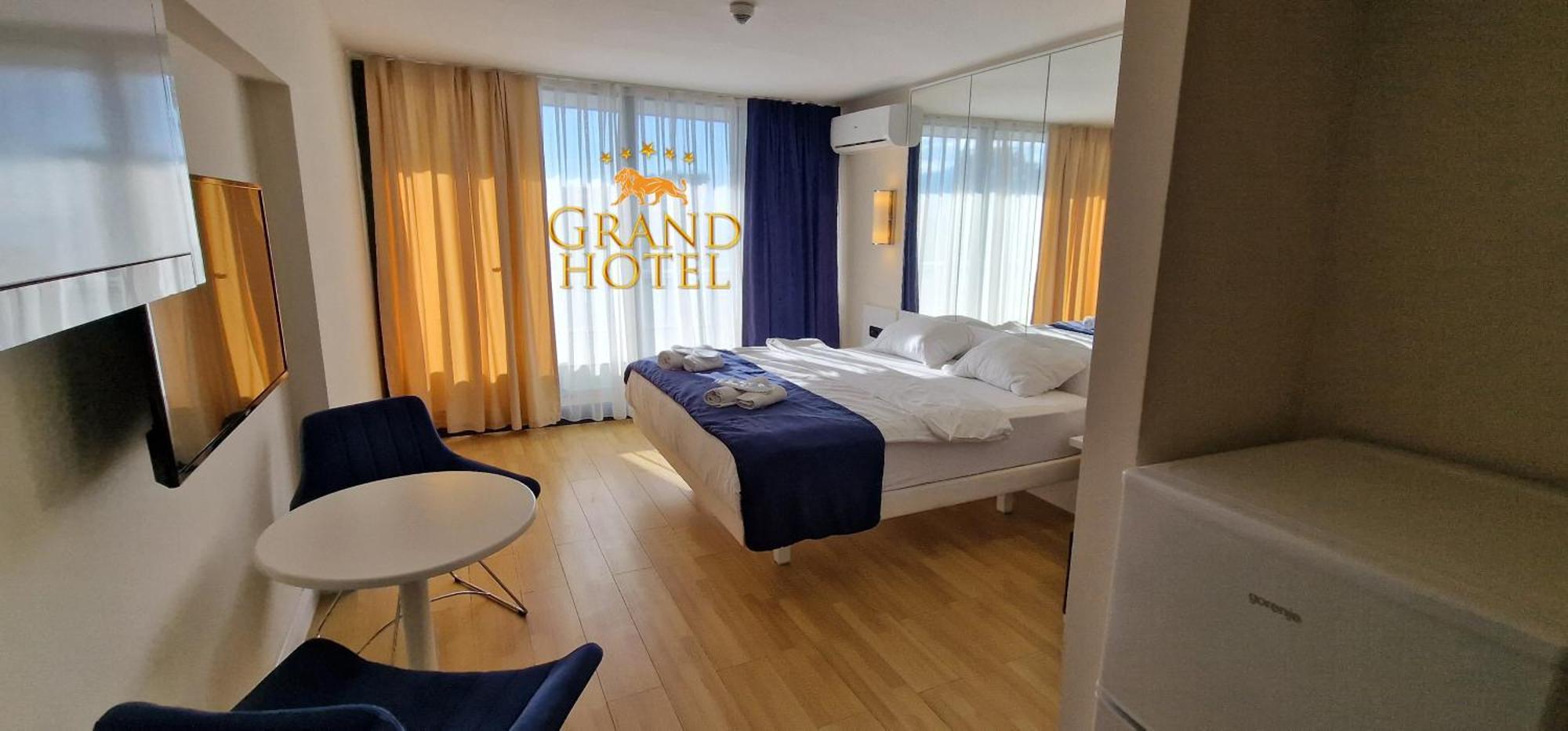 Grand Hotel ☆ Orbi City Batumi Exterior foto