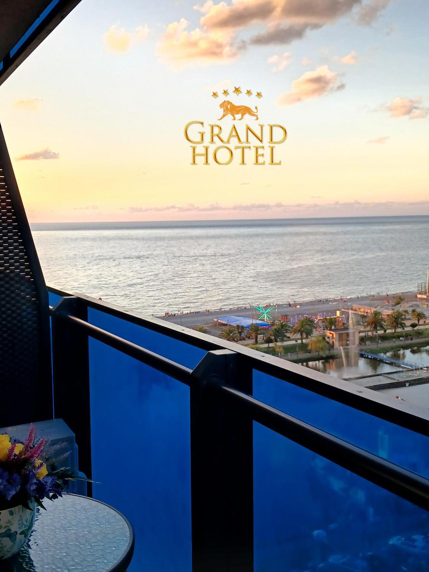 Grand Hotel ☆ Orbi City Batumi Exterior foto